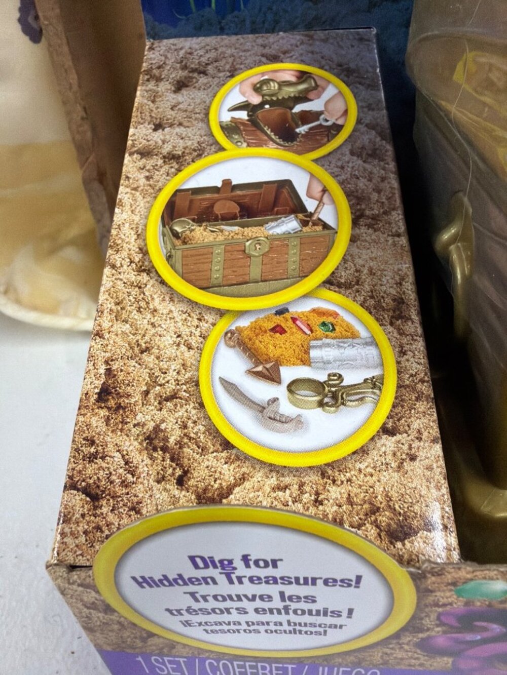 The One & Only Kinetic Sand Treasure Hunt Dig Set With Shimmer Sand Hidden Gems - Picture 2 of 10